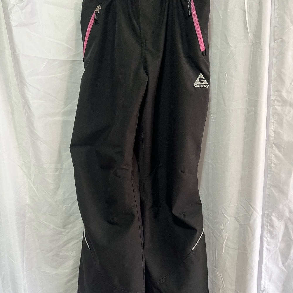 Gerry Weber Black and Pink Casual Bottoms with Sporty Accents